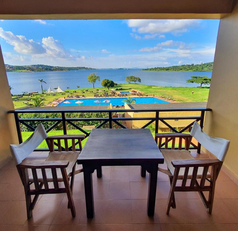 Kaazi Beach Resort Kigo ภายนอก รูปภาพ