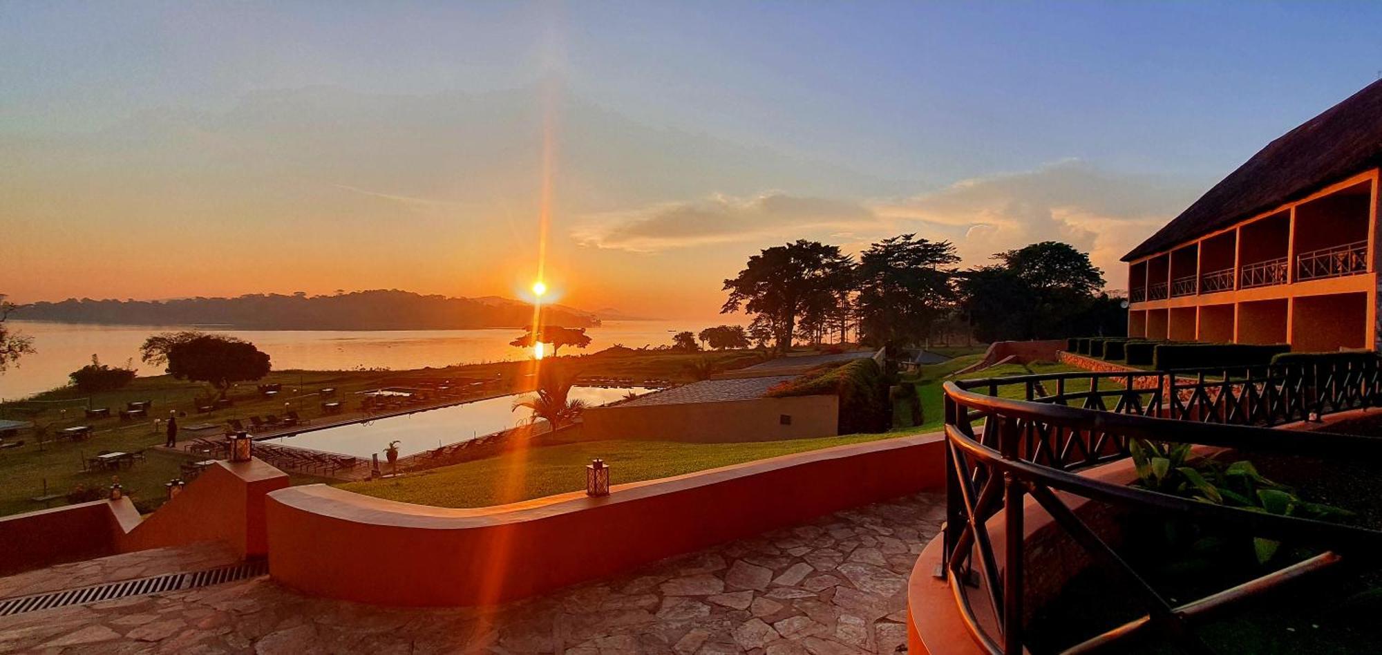 Kaazi Beach Resort Kigo ภายนอก รูปภาพ