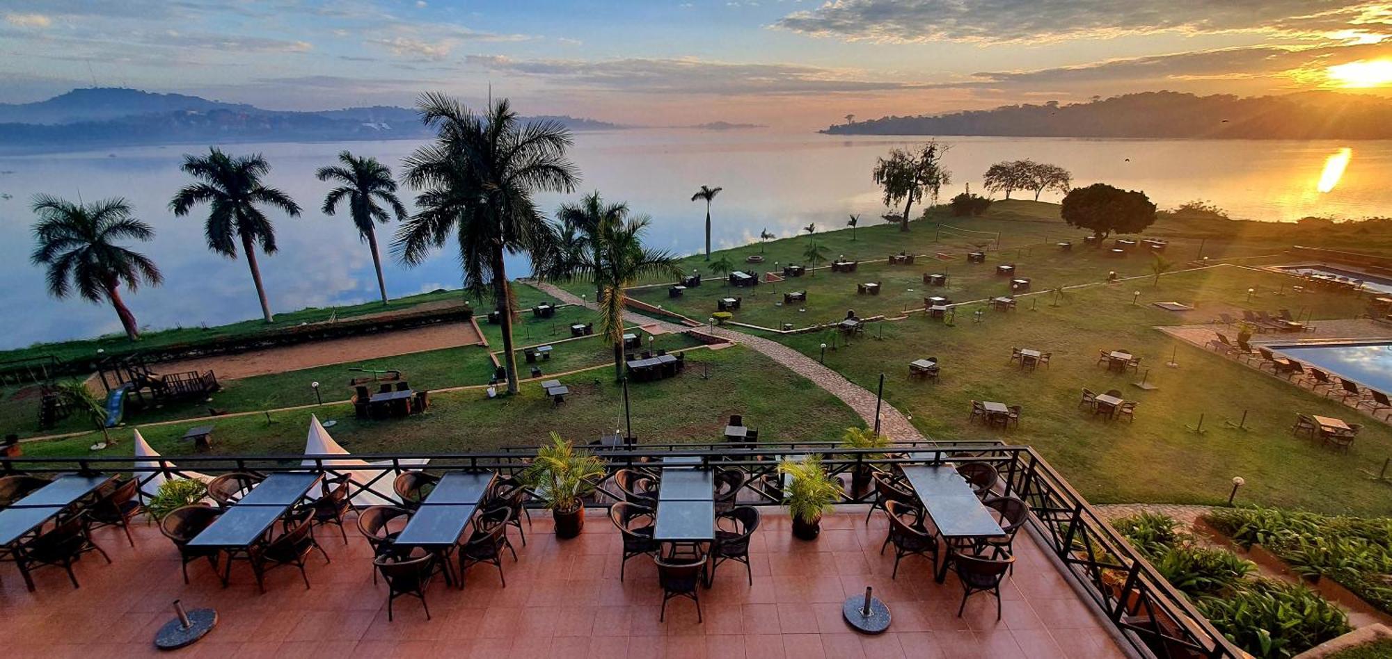Kaazi Beach Resort Kigo ภายนอก รูปภาพ